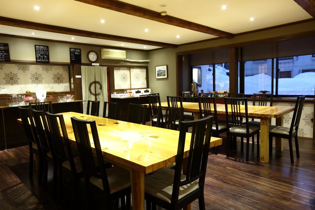Snowlines Lodge Hakuba Extérieur photo